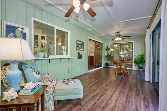 527 10th Ct, Vero Beach, FL 32962 - view of sunroom / solarium