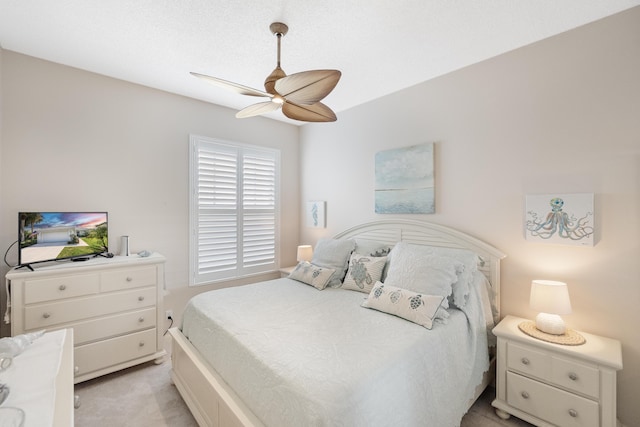 8483 Beaconhill Rd, Palm Beach Gardens, FL 33410 - bedroom with a ceiling fan