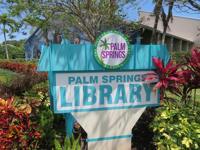 701 Lori Dr Unit 103, Palm Springs, FL 33461 - exterior view
