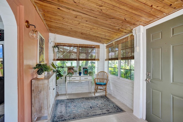 1008 SE 3rd St, Boynton Beach, FL 33435 - sunroom with arched walkways
