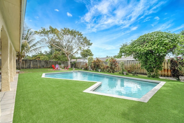 5340 SW 115th Ave, Cooper City, FL 33330 - single story home featuring a front yard, an attached garage, stucco siding, and driveway