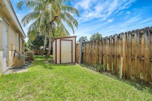 5340 SW 115th Ave, Cooper City, FL 33330 - living room with recessed lighting, baseboards, light tile patterned floors, an inviting chandelier, and visible vents