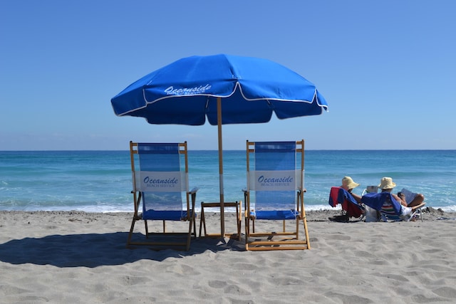 7414 Rosewood Cir, Boca Raton, FL 33487 - view of home's community featuring a view of the beach and a water view