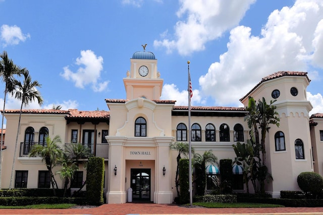 view of building exterior