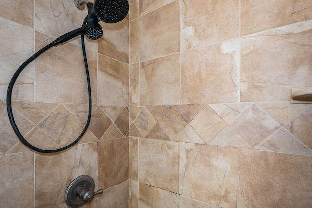 details featuring a tile shower