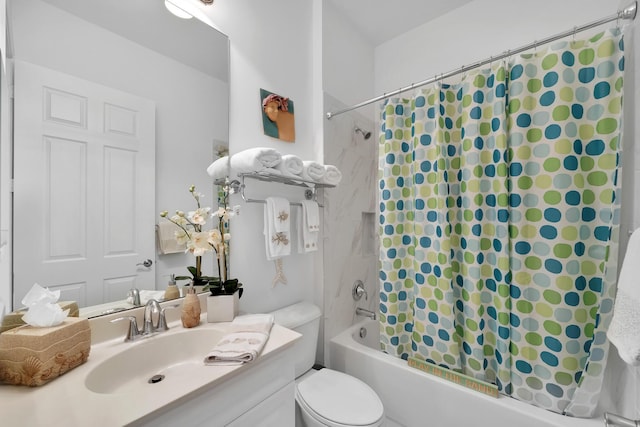7816 Butera, Delray Beach, FL 33446 - full bath featuring shower / tub combo with curtain, vanity, and toilet