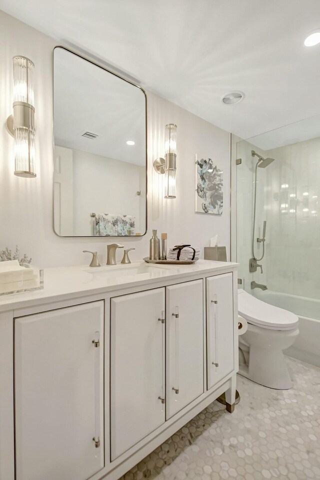 5749 Gemstone Ct Unit 404, Boynton Beach, FL 33437 - full bath with vanity, bathtub / shower combination, toilet, visible vents, and recessed lighting