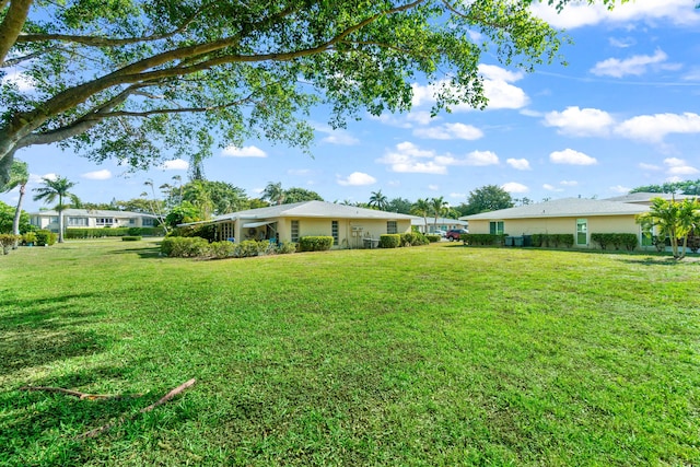 13756 Via Flora Unit A, Delray Beach, FL 33484 - view of yard
