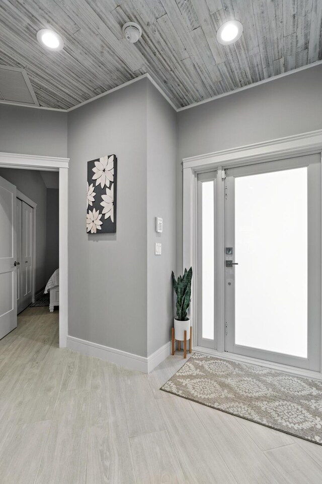 17744 Candlewood Ter, Boca Raton, FL 33487 - foyer entrance featuring recessed lighting, baseboards, and light wood finished floors