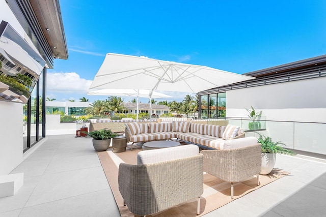 207 W Coconut Palm Rd, Boca Raton, FL 33432 - aerial view featuring a residential view and a water view