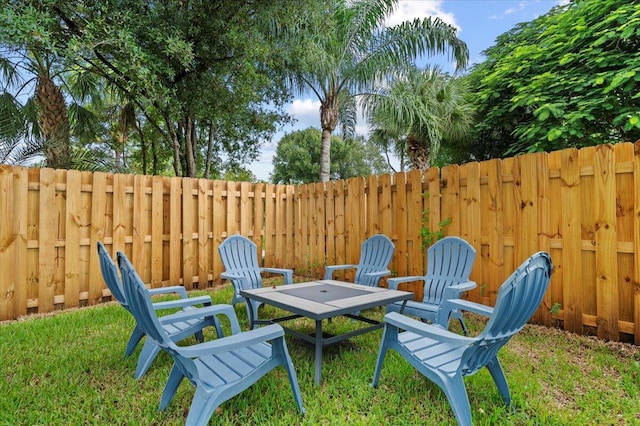 509 Oak Ter, Jupiter, FL 33458 - view of yard with fence