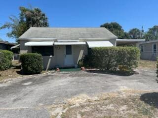 1156 W 33rd St, Riviera Beach, FL 33404 - view of bungalow-style house