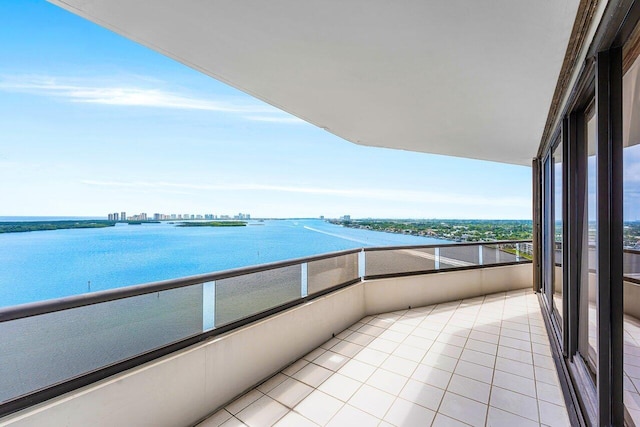 100 Lakeshore Dr Unit 1557, North Palm Beach, FL 33408 - balcony with a water view