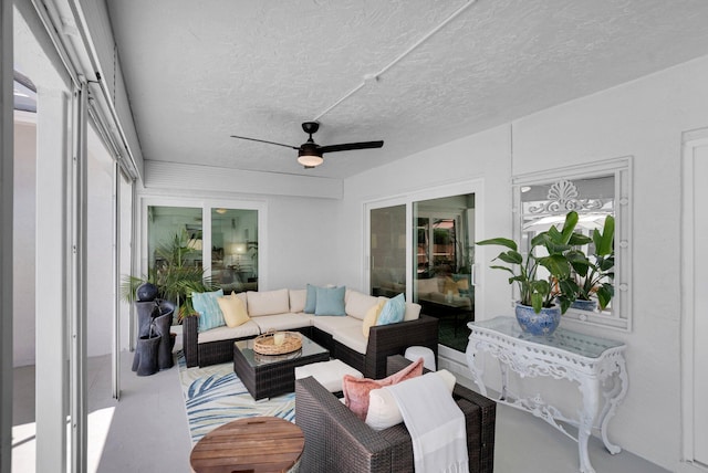 620 NE 15th Pl, Boynton Beach, FL 33435 - view of sunroom