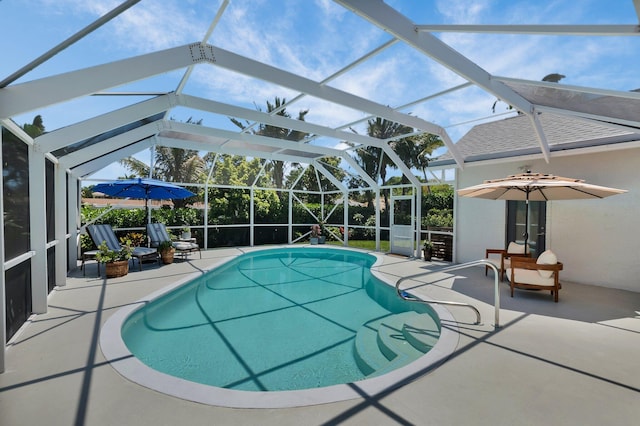 620 NE 15th Pl, Boynton Beach, FL 33435 - outdoor pool with a patio area and a lanai