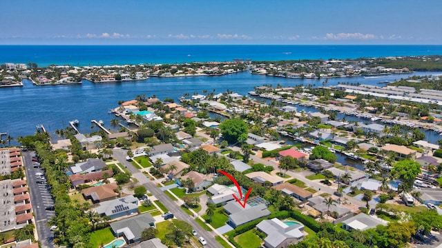 620 NE 15th Pl, Boynton Beach, FL 33435 - aerial view of property and surrounding area with a large body of water and nearby suburban area