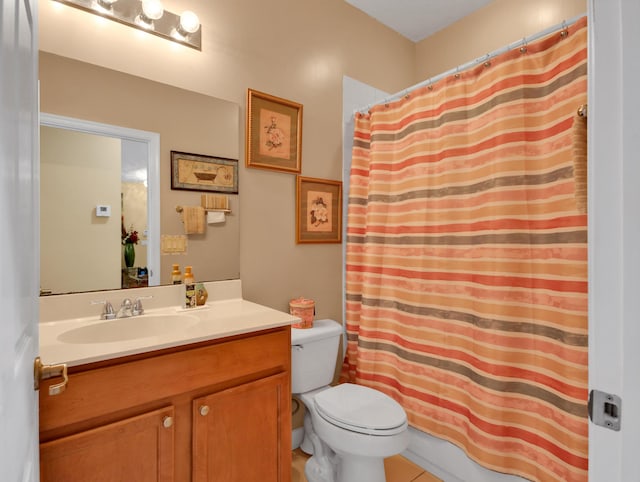 full bath with vanity, toilet, and a shower with shower curtain