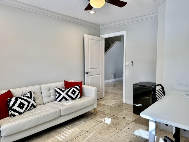 living area with crown molding, beverage cooler, ceiling fan, baseboards, and recessed lighting