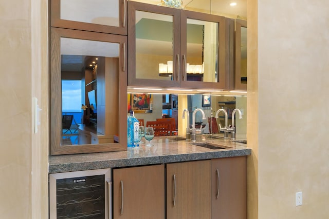 1600 S Ocean Blvd Unit Mph02, Lauderdale By The Sea, FL 33062 - indoor wet bar with wine cooler