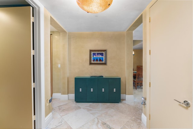 1600 S Ocean Blvd Unit Mph02, Lauderdale By The Sea, FL 33062 - corridor featuring baseboards