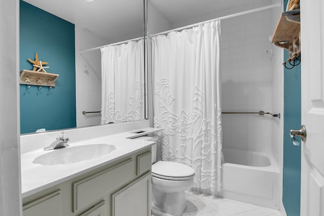 6117 Old Court Rd Unit 135, Boca Raton, FL 33433 - full bathroom featuring shower / tub combo, toilet, vanity, and tile patterned floors