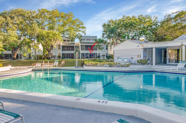 6117 Old Court Rd Unit 135, Boca Raton, FL 33433 - pool with a patio