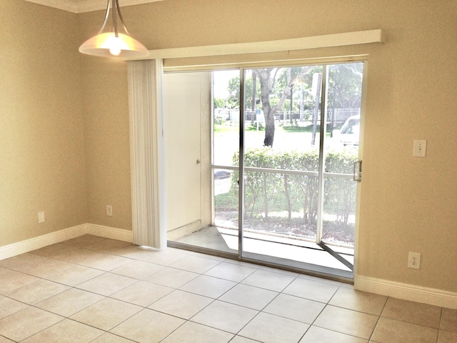 880 Cypress Park Way Unit E, Deerfield Beach, FL 33064 - spare room featuring plenty of natural light, baseboards, and light tile patterned flooring