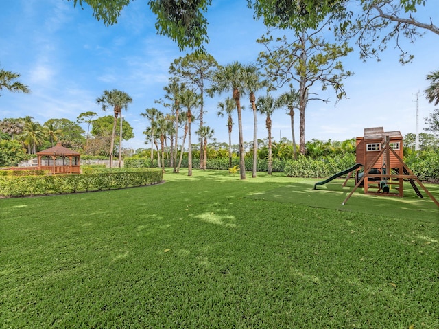 8659 Thousand Pines Cir, West Palm Beach, FL 33411 - view of green lawn with a gazebo