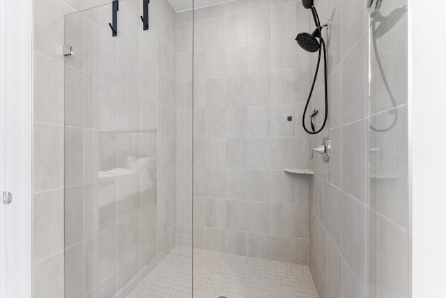 16390 Sea Turtle Pl, The Acreage, FL 33470 - bathroom with a shower stall
