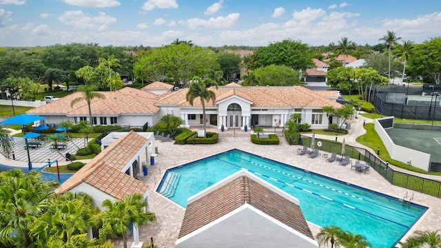 6247 NW 33rd Ave, Boca Raton, FL 33496 - pool with fence