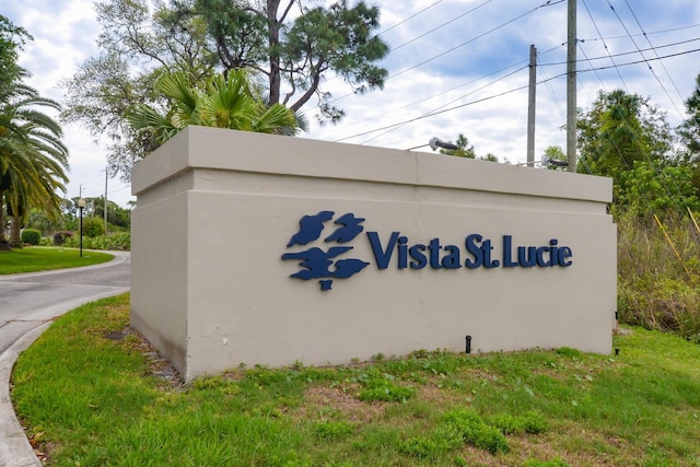 13 Lake Vista Trl Unit 202, Port Saint Lucie, FL 34952 - view of community sign