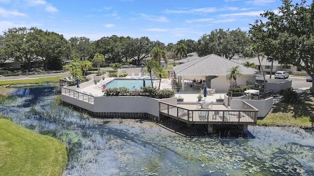 901 Club Dr, Palm Beach Gardens, FL 33418 - exterior space featuring a water view