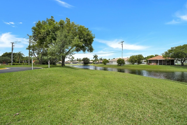 136 Centennial Ct, Deerfield Beach, FL 33442 - view of yard featuring a water view