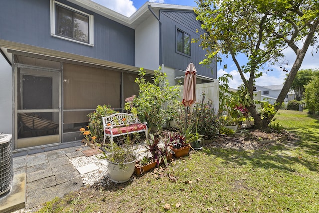 exterior space with a yard