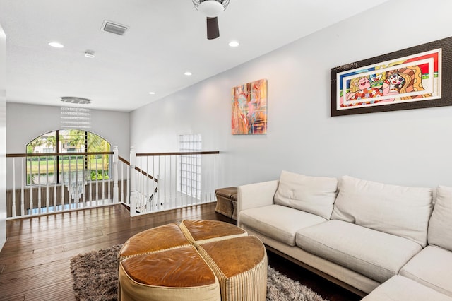 living room featuring ceiling fan, recessed lighting, wood finished floors, and visible vents