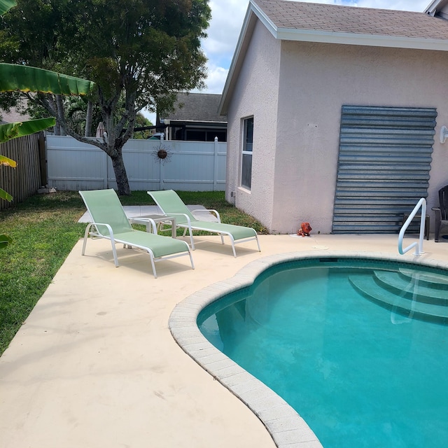 6374 Robinson St, Jupiter, FL 33458 - view of pool with a fenced backyard, a fenced in pool, and a patio area