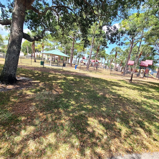 6374 Robinson St, Jupiter, FL 33458 - view of property's community featuring a yard, a gazebo, and fence