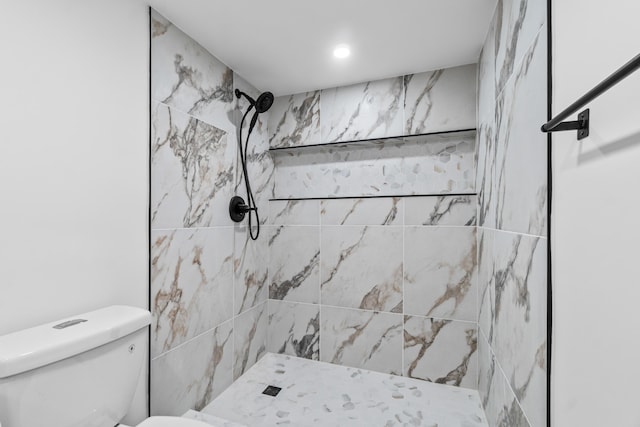 7350 Kinghurst Dr Unit 305, Delray Beach, FL 33446 - bathroom featuring toilet and tiled shower