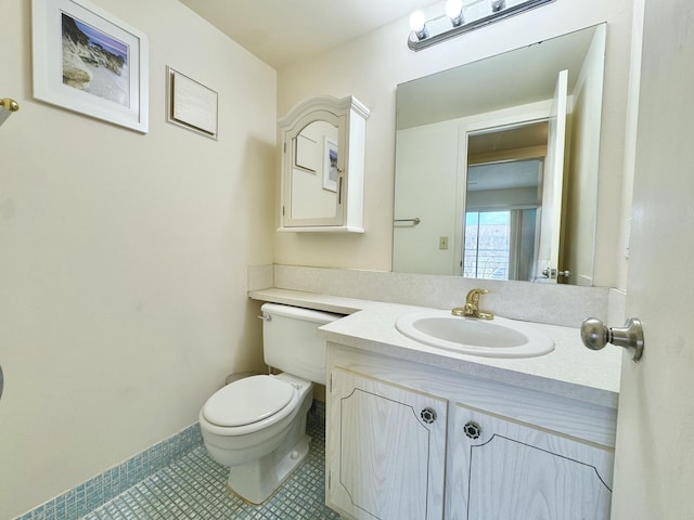 82 Dorset Unit B, Boca Raton, FL 33434 - half bath with toilet and vanity