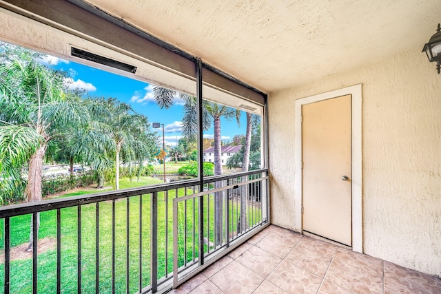 view of unfurnished sunroom