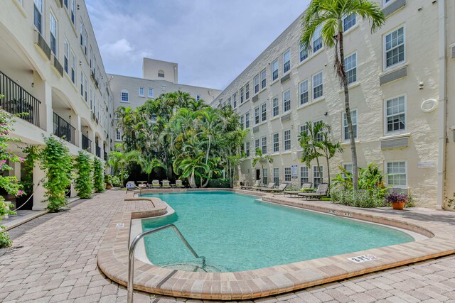 235 Sunrise Ave Unit 1051, Palm Beach, FL 33480 - view of community pool