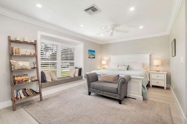 1155 Rainwood Cir, Palm Beach Gardens, FL 33410 - bedroom featuring visible vents, ornamental molding, baseboards, and recessed lighting