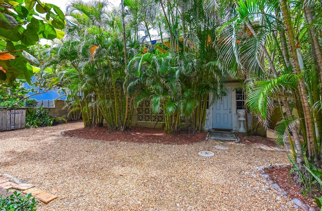 126 Peruvian Ave, Palm Beach, FL 33480 - view of yard featuring fence