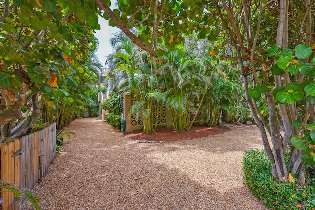 126 Peruvian Ave, Palm Beach, FL 33480 - view of yard with fence