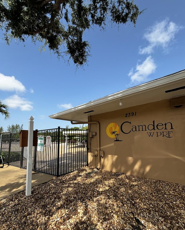 82 Camden Unit D, West Palm Beach, FL 33417 - view of gate