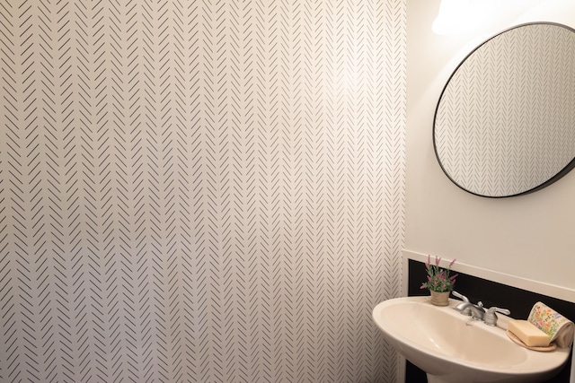 4891 Bonsai Cir Unit 105, Palm Beach Gardens, FL 33418 - bathroom with a sink
