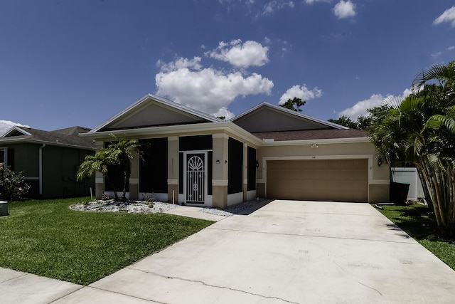 148 Port Royal Ct, Sebastian, FL 32958 - ranch-style home featuring an attached garage, a front lawn, stucco siding, and concrete driveway