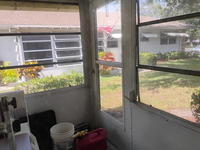 131 Lakes End Dr Unit D, Fort Pierce, FL 34982 - view of sunroom / solarium