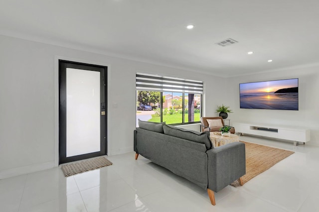 918 Turner Rd, Delray Beach, FL 33483 - living area featuring recessed lighting, baseboards, light tile patterned floors, and visible vents