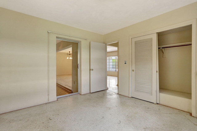 unfurnished bedroom featuring a closet